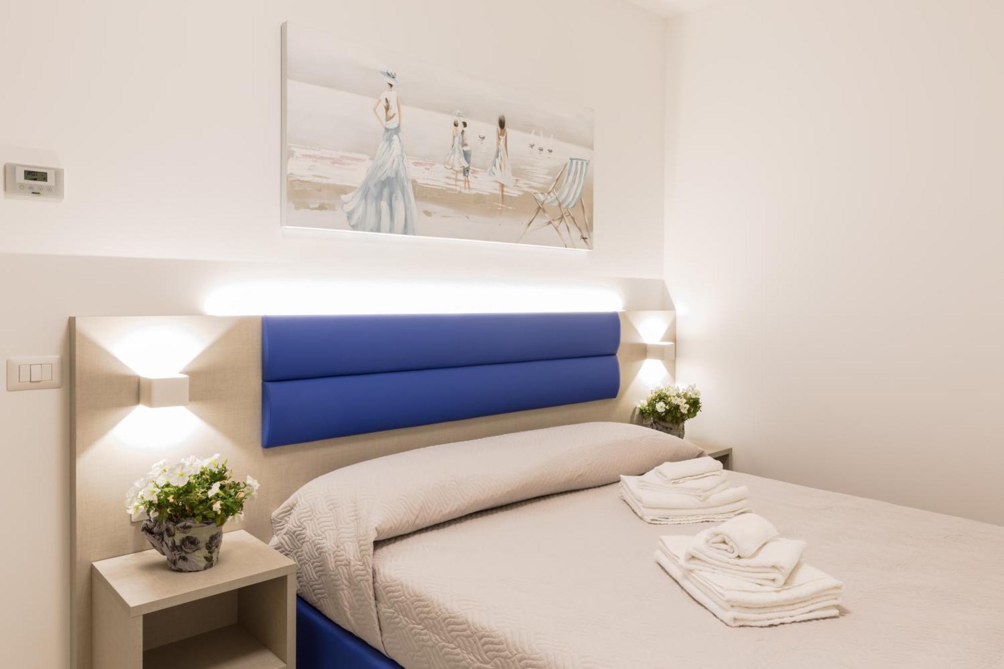 Residence Perla Verde Ριτσιόνε Δωμάτιο φωτογραφία