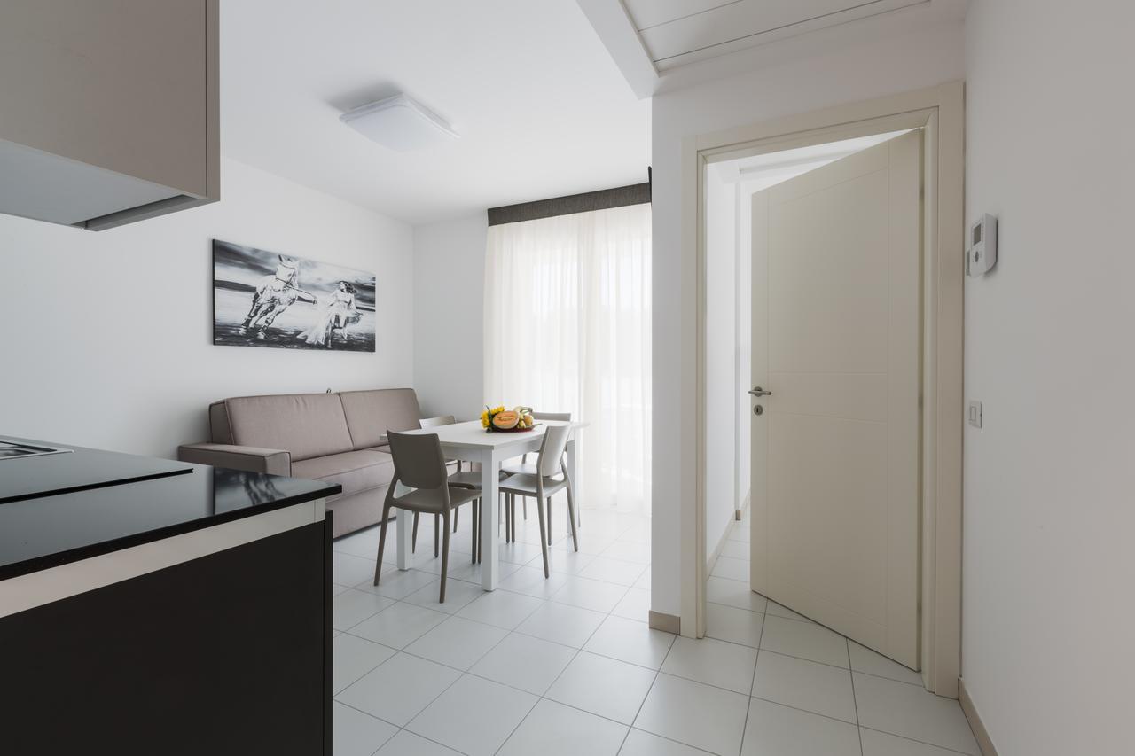 Residence Perla Verde Ριτσιόνε Εξωτερικό φωτογραφία
